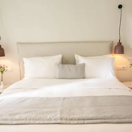 Elegant Santorini Villa Villa Spyros Villa Demi Private Hot Tub Air Conditioning 2 Bedroom Villa