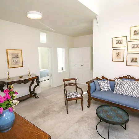 Aloia Santorini Two Bedroom With Outdoor Hot Tub Spyros Demi * Oia (Santorini)