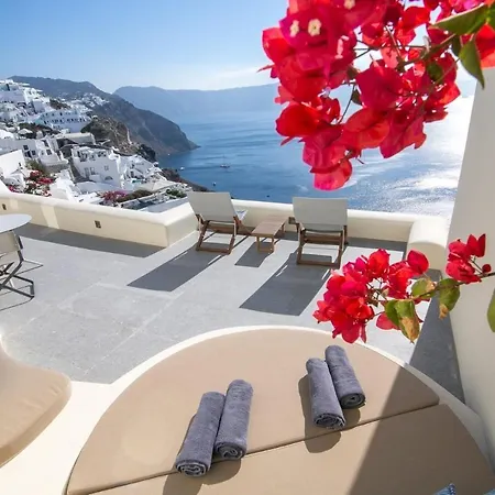 Villa Aloia Santorini Two Bedroom With Outdoor Hot Tub Spyros Demi