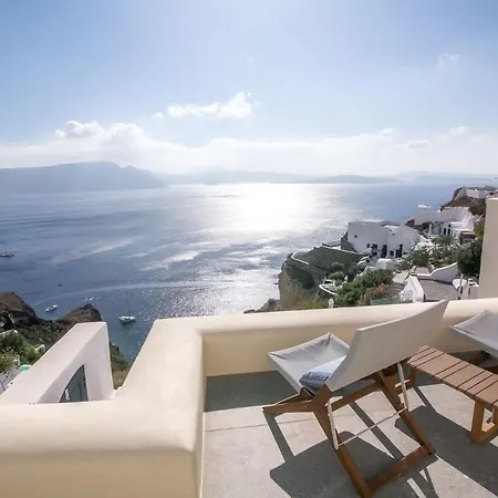Aloia Santorini Two Bedroom With Outdoor Hot Tub Spyros Demi Villa